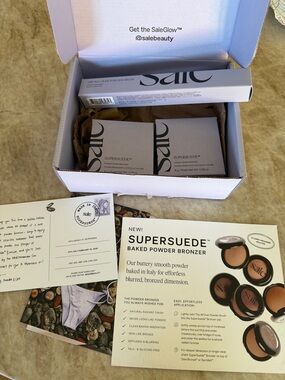 New Saie Supersuede Baked Powder Bronzer + brush PR box